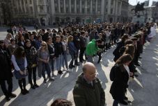 FRISSÍTVE - „Románia autópályát akar” – részben megállt az élet 15 percre az országban