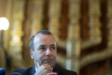 Manfred Weber Bukarestből üzent a Fidesznek