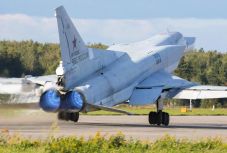 Moszkva Tu-22M3-as hadászati bombázókat vezényelt a Krímbe