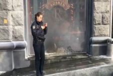 Felgyújtottak két Roshen-márkaboltot Kijevben