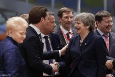 Az EU május 22-ig adna haladékot a Brexit határidejére