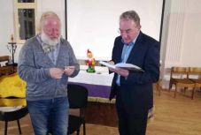 Hazatérő Garabonciás - Rendhagyó könyvbemutatót tartottak Petrozsényban