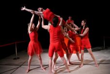 A szexualitás ébredéséről mutatnak be fizikai színházi előadást Szatmáron