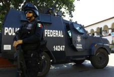 Fegyvert és rengeteg pénzt találtak román állampolgároknál Mexikóban