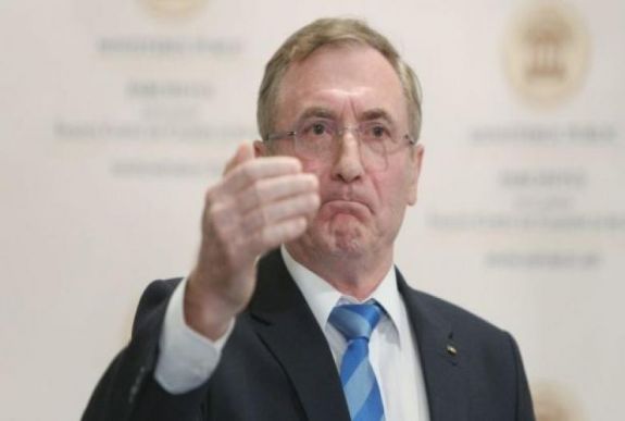 Elrendelték a legfőbb ügyész átvilágítását