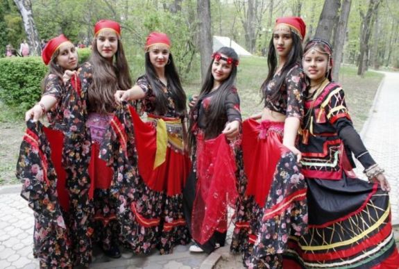 A külügy az intolerancia visszaszorításának fontosságát hangsúlyozta a romák napján