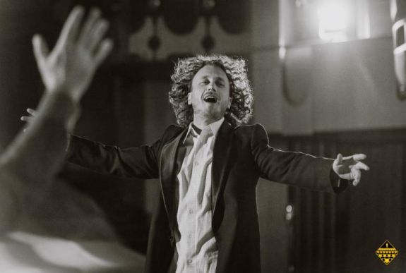 Hazatérés Dániába: Kiss Csaba saját darabját rendezi Marosvásárhelyen