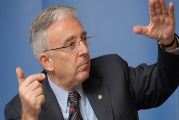 Jegybanki kormányzó: az euró bevezetésével nem oldódnak meg a gazdasági problémák