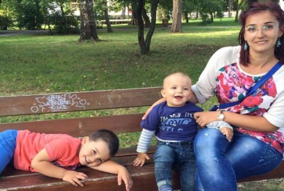 További segítségre van szüksége a csíkszentdomokosi anyukának