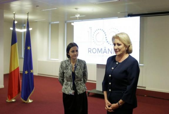 Dăncilă: az ellenzéki vezetőket „ki kellene tüntetni” Románia hitelrontásáért