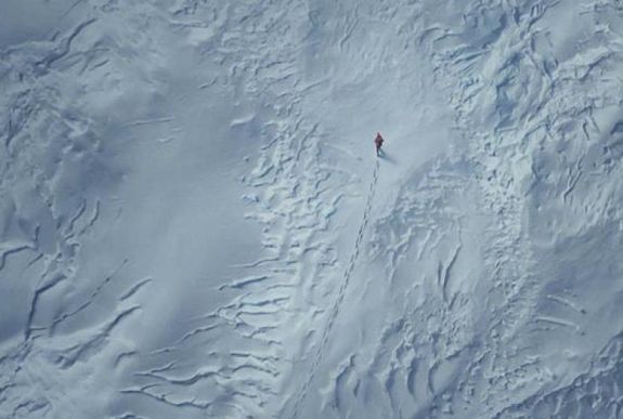 Jeges Sziszüphosz - Joe Penna: Arctic / Sarkvidék