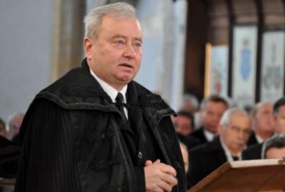 FRISSÍTVE - „Az egész egy nagy hazugság” – feljelentést tett Csűry István püspök az őt ért vádak miatt