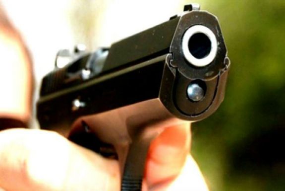 Csak pisztolylövésekkel sikerült véget vetni egy csíkszeredai összetűzésnek