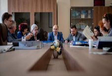 Aláírták az első támogatási szerződéseket a CRITBIZ program keretében