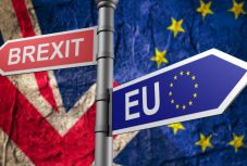 Brexit: négy alternatív javaslatról szavazhat a londoni alsóház