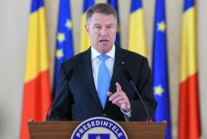 FRISSÍTVE – Ezekről a témákról népszavaztatna Klaus Johannis az EP-választások napján