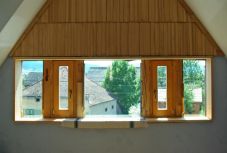 A homlokzat nem magántulajdon – régi székely házat újított fel Köllő Miklós műépítész