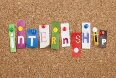 Újabb internship-programot hirdet a kormány