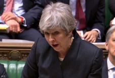 Theresa May: továbbra is lehetséges a Brexit EP-választási részvétel nélkül