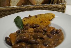 Az újrakezdés receptjei: íz- és illatemlékekből kirakni az erdélyi zsidóság történetét