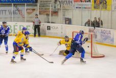 Jégkorong: Döntőben a Brassó, bronzéremért játszhat a Sportklub