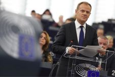 Notre-Dame lángokban: Donald Tusk segítségre szólította fel az EU tagállamait