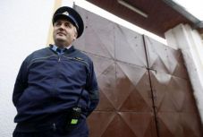 Felügyelet nélkül maradnak a fogvatartottak? 