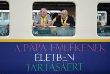 Zarándokvonat indul Nagyváradról Ferenc pápa csíksomlyói látogatására