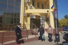 Háromszék: segélyeiket féltik, ezért lebeszélik gyerekeiket a munkavállalásról