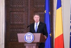 FRISSÍTVE – Referendum az EP-választásokon: Johannis megkapta a parlament támogatását