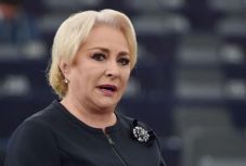 Kormányátalakítás: Dăncilă még szerdán elküldi Johannisnak a miniszterjelöltek névsorát
