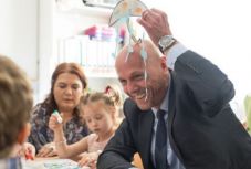 Pieter Bult (UNICEF): az EU-elnökség jó alkalom a gyermekek döntéshozatalba való bevonására