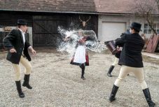 A nagypénteki féregűzéstől a locsolásig – néprajzkutatót kérdeztünk a húsvéti szokásokról