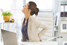 Ülőmunkát végez? A kutatók szerint ennyit kellene mozognia