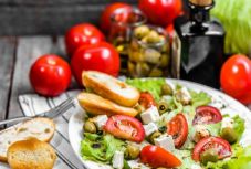 A túlevés ellen is hatásos lehet a mediterrán étrend 