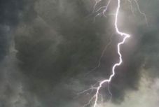 FRISSÍTVE – Nagyot fordul az időjárás a hétvégén, árvizekre is számíthatunk