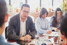 Vincze Loránt: a román nyelvtanuláshoz feltételeket kell teremteni