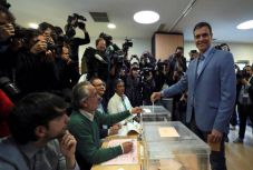 Előrehozott választásokat tartanak Spanyolországban