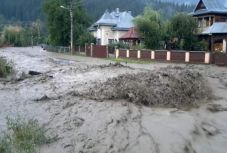 Tizenhárom erdélyi megyében rendeltek el sárga jelzésű árvízriadót