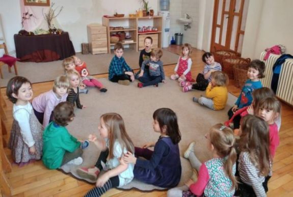 Hétfőn kezdődik az óvodai újrairatkozás