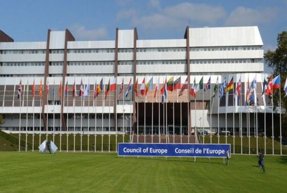 Oroszország mérlegeli az Emberi Jogok Európai Egyezményének felmondását