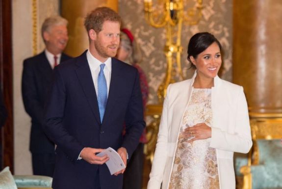 Kisfia született Meghan hercegnének és Harry hercegnek