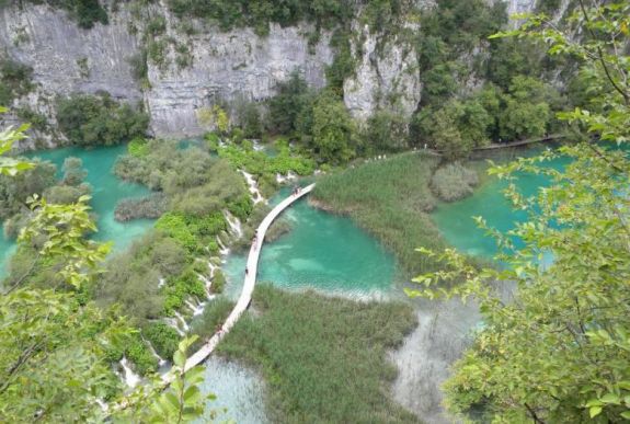 Plitvicei-tavak: Előzetes online regisztrációhoz kötik a belépőjegy-vásárlást