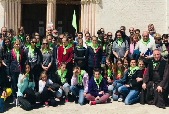 Böjte Csaba erdélyi fiatalokkal vesz részt pápai audiencián