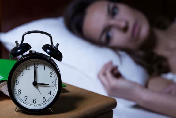 Pajzsmirigy problémát jelez, ha sokszor felébred éjszaka