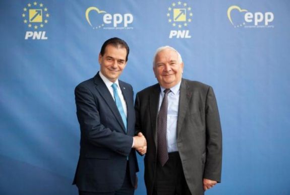 Joseph Daul: „Botrányosnak tartom, ami Romániában történik”