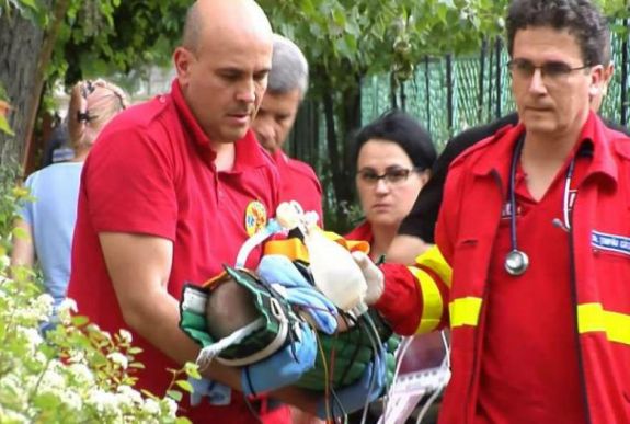 Tragédia Galacon: az anyja fojtogatta, belehalt a nyolc hónapos kisfiú