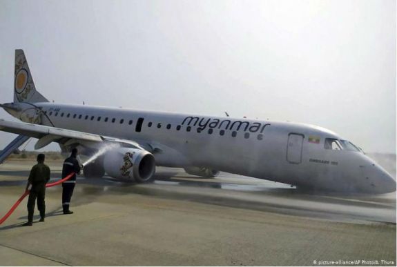 Első kerék nélkül landolt egy utasszállítóval a pilóta