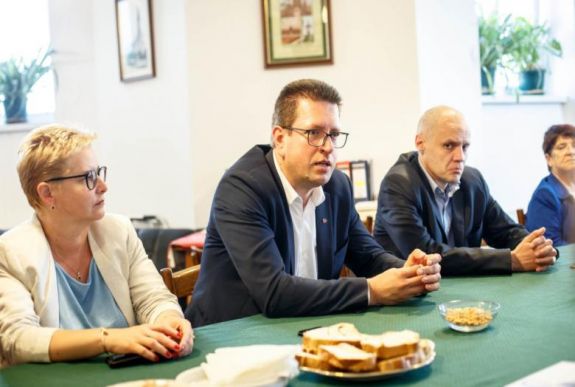 Vincze Loránt: a Kárpátokon túli megyékben élő magyar közösségek fontosak számunkra