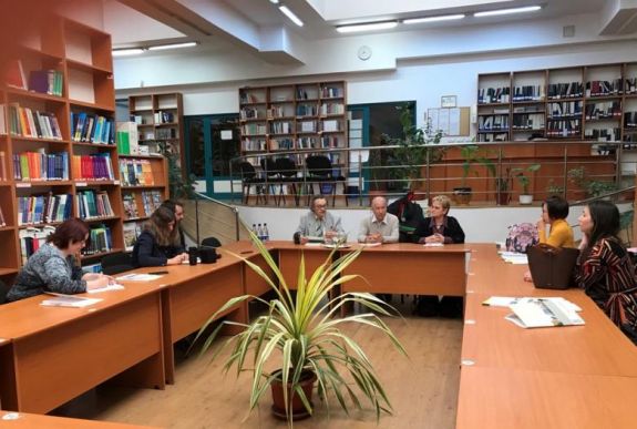 Konferencia Csíkszeredában: hogyan hat a közösségi média a gyerekekre?